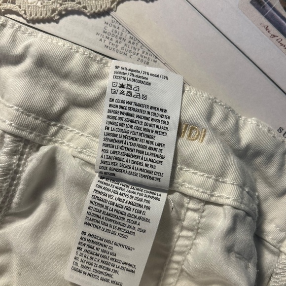 American Eagle Super Stretch white shorts - Picture 5 of 5